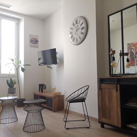60M² Avec Vue Sur Le Vieux Port... Lägenhet Marseille Exteriör bild