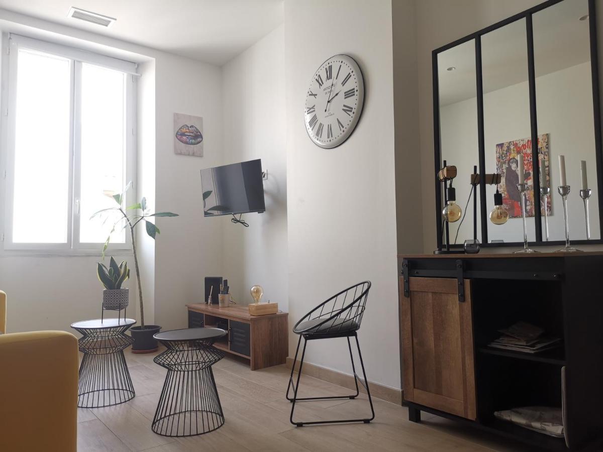 60M² Avec Vue Sur Le Vieux Port... Lägenhet Marseille Exteriör bild